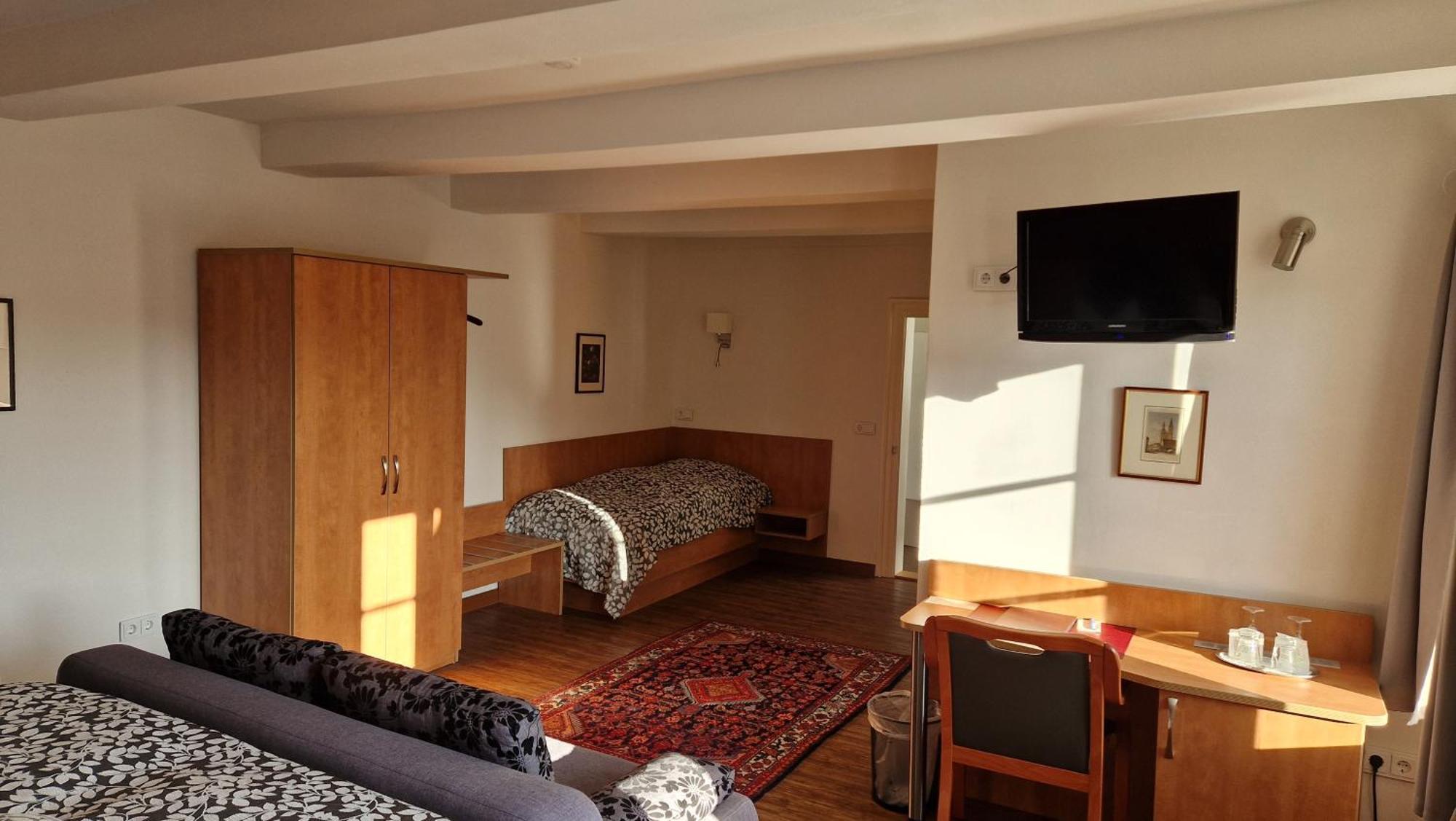 Hotel Garni Demmel & Cie Rohrsheim Экстерьер фото