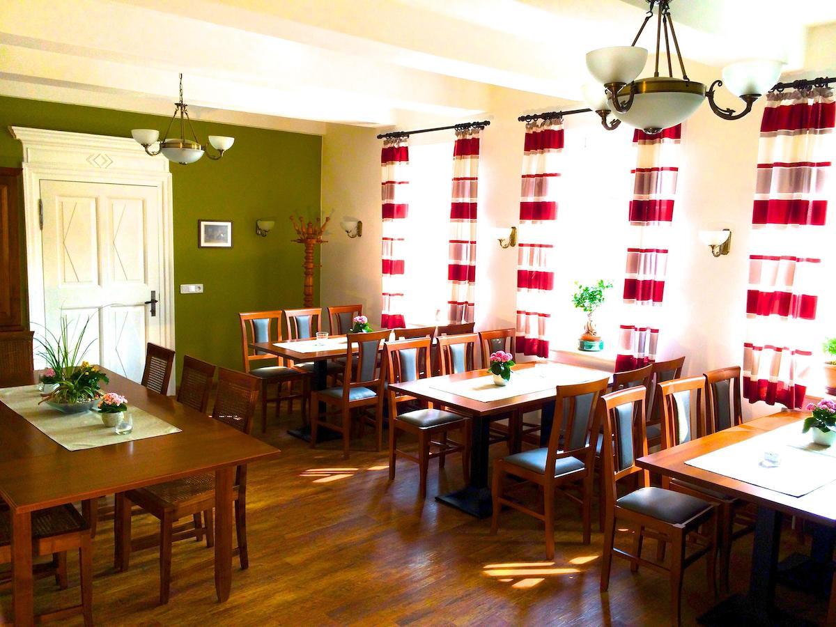 Hotel Garni Demmel & Cie Rohrsheim Экстерьер фото